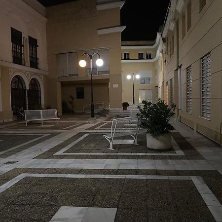 Apartamento Centrico “Los Pajaritos” Con Garaje. เฮเรซ เด ลาฟรอนเตรา ภายนอก รูปภาพ