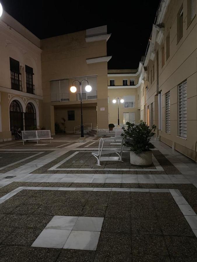Apartamento Centrico “Los Pajaritos” Con Garaje. เฮเรซ เด ลาฟรอนเตรา ภายนอก รูปภาพ